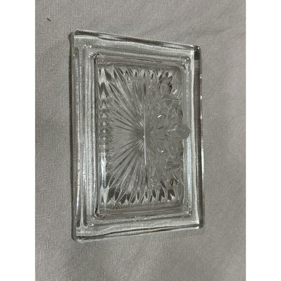 Vintage Luminarc Glass Holiday Candy Trinket Box with Snowflakes Lid - Picture 10 of 13